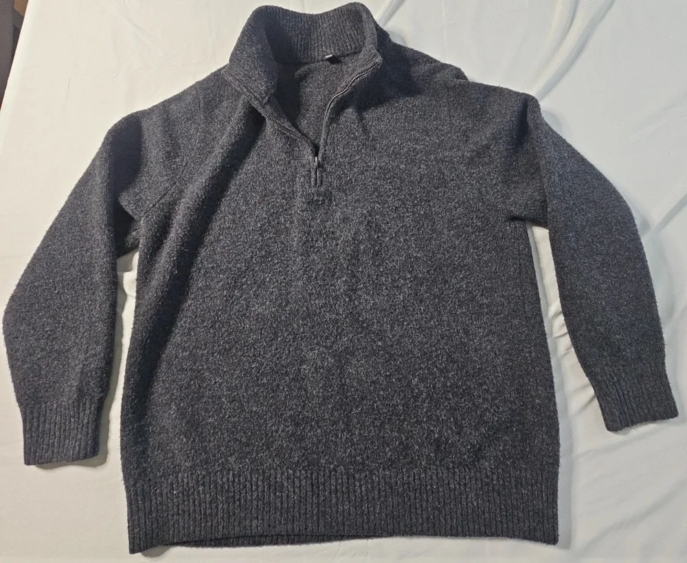 Uniqlo Sweater Mens Medium Grey Pullover Mock Neck Acrylic/Wool Blend Sweater